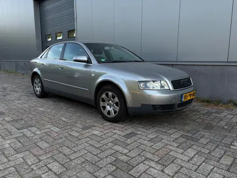 Audi A4 Limousine 2.0 Pro Line MT|Automaat|Apk 06-2027