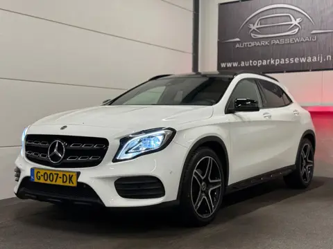 Mercedes-Benz GLA-klasse 180 AMG Pano, Cruise Control, Apple Carplay, Stoelverwarming, LED, Achterui