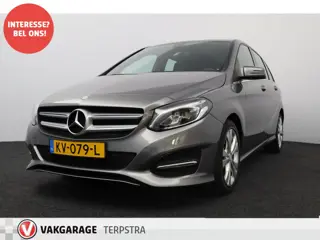 Mercedes-Benz B-Klasse 180 Ambition /AUTOMAAT! /Zwarte Hemel! /LED Koplampen /Groot Navi! /Airco /Cr