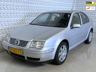 Volkswagen Bora 1.6-16V Turijn Airco/Cruise/TREKHAAK (2005)