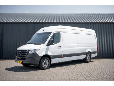 Mercedes-Benz Sprinter 317 CDI L3H2 | 170 PK | Automaat | Camera | Mbux | Cruise | PDC | Trekhaak