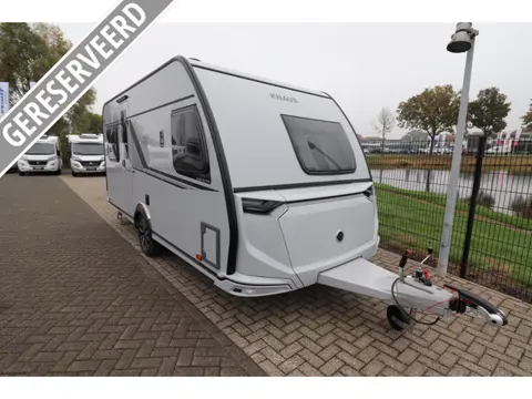 Knaus Sudwind Black Selection 450 FU Model 2026 - 1700KG - 147