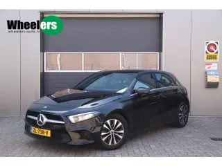 Mercedes-Benz A-Klasse 180 Business Solution, Trekhaak, Camera, Navi, Cruise