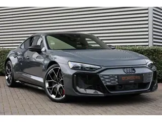 Audi e-tron GT RS Carbon l Keramisch l Massage l Vierwielsturing