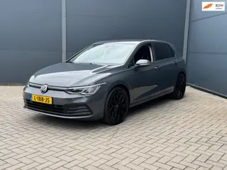 Volkswagen Golf 1.5 eTSI R-Line PDC, Navi , Ambiente , Digidash
