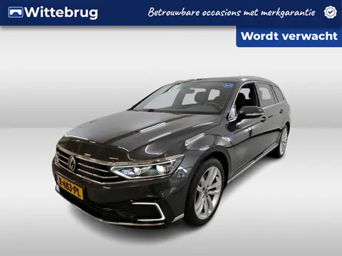 Volkswagen Passat Variant 1.4 TSI PHEV GTE Business / AUTOMAAT/ PANODAK/ TREKHAAK/ DIGITAL DASH/ NAV
