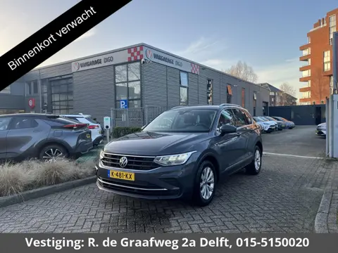 Volkswagen Tiguan 1.5 TSI Life Business | Achteruitrij Camera | Navigatie Full Map | Cruise Control 