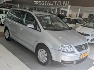 Volkswagen Touran 1.6-16V FSI Trendline Trekhaak, Cruise Control, Stuurbekrachtiging