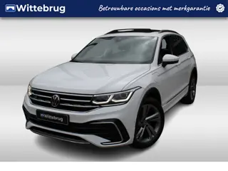 Volkswagen Tiguan 1.4 TSI eHybrid 245pk R-Line DSG Automaat / Panorama dak / IQ-Led / Zwenkbare trek