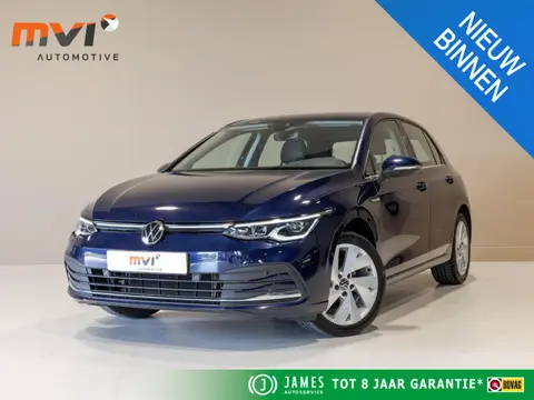 Volkswagen Golf 1.5 eTSI R-Line Business+ 150pk / Dodehoek detectie / Elektrisch verstelbare stoelen