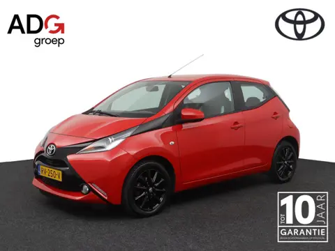 Toyota Aygo 1.0 VVT-i x-play | Groot scherm met multimedia | Airco | Parkeercamera |