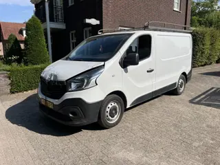 Renault Trafic 1.6 dCi schade (bj 2015)