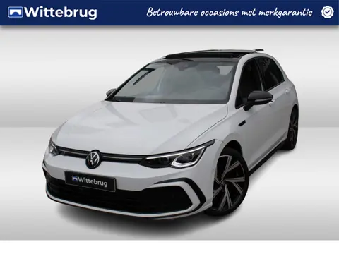 Volkswagen Golf 1.5 eTSI 150pk R-Line DSG Automaat Black Style / Panoramadak / Zwenkbare Trekhaak / 