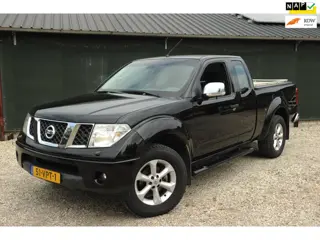 Nissan Navara 2.5 dCi LE Double Cab/AIRCO/4X4/CLIMA/ABS/LMV/TOPBOX/