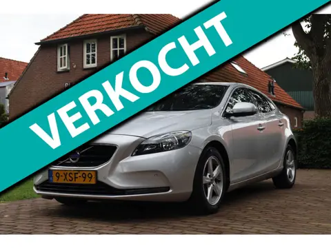 Volvo V40 2.0 D4 Summum Business | Slechts 187.000KM | Stoelverwarming | Memory | Luxe Leder | PDC |