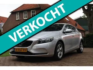 Volvo V40 2.0 D4 Summum Business | Slechts 187.000KM | Stoelverwarming | Memory | Luxe Leder | PDC |