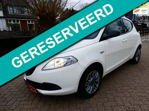 Lancia Ypsilon 0.9 TwinAir Elefantino Plus 80pk 1e eig. Automaat Airco 81.000km