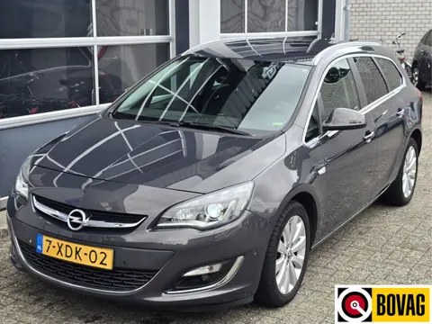 Opel Astra Sports Tourer 1.4 Turbo Sport (bj 2013)