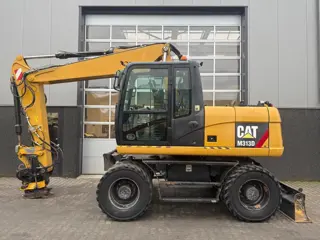 Caterpillar M313D (bj 2015)