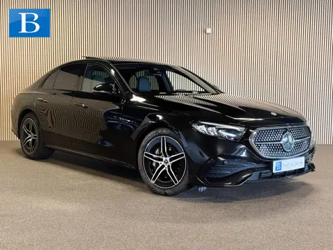 Mercedes-Benz E-Klasse 220D AMG STYLING-PANORAMADAK-NIGHT PAKKET-DISTRONIC-DODEHOEK-COMPLEET