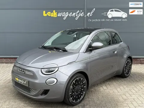 Fiat 500 e La Prima 42 kWh *leder *camera *p-sensor v+a *17"