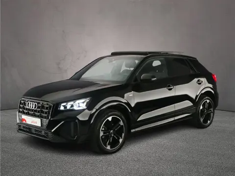 Audi Q2 35 TFSI S Edition | S Edition | Prive glas | Panorama | 18" | Matrix | Optiek zwart | Adapti