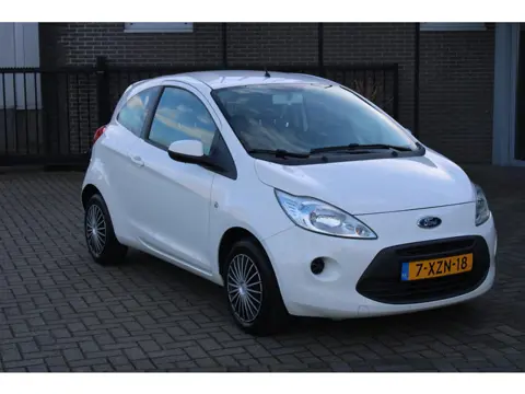 Ford Ka 1.2 Style Airco/Trekhaak/Volledig dealer onderhoud!!