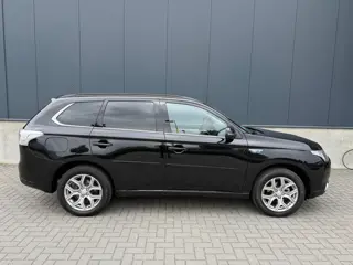 Mitsubishi Outlander 2.0 PHEV Executive Edition 1e eigenaar, NED auto, dealer onderhoud