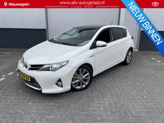 Toyota Auris 1.8 Hybrid Lease+  HB | Panoramadak | zeer luxe | slechts 86.000 km |
