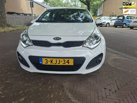 Kia Rio Airco / parkeersensoren achter / navigatie / veel opties
