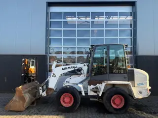 Ahlmann AS70 (bj 2007)