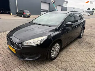 Ford Focus Wagon 1.0 Titanium Edition / AIRCO / APK / MOTOR 100% / BOEKJES / TWEE SLEUTELS / PDC / Z