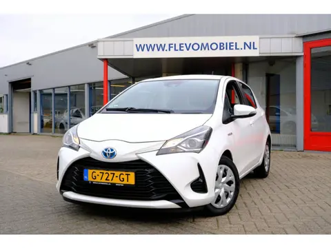 Toyota Yaris 1.5 Hybrid Active Aut. Clima|Lanewarn|Cruise|Camera