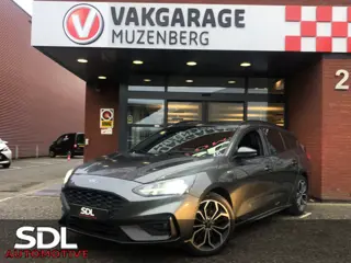 Ford FOCUS Wagon 1.5 EcoBoost ST Line Business // NAVI // TREKHAAK // CAMERA // CLIMA // STOELVERWAR