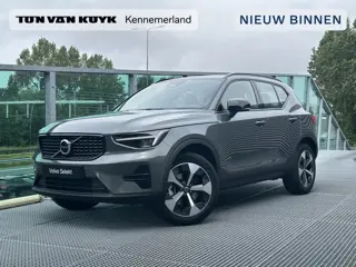 Volvo XC40 2.0 B4 Plus Dark Mild hybrid, Automaat, Trekhaak semi elektrisch wegklapbaar, 19 inch wie