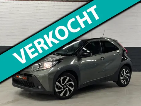 Toyota Aygo X 1.0 VVT-i MT Pulse Airco / Stoelverwarming / Carplay / Camera