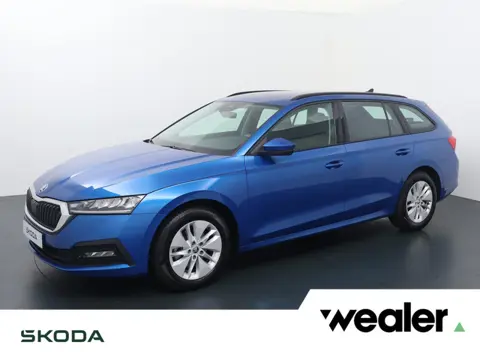 Skoda Octavia Combi 1.0 TSI Ambition | 110 PK | Trekhaak wegklapbaar | LED verlichting | Navigatiesy