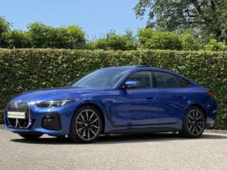 BMW i4 eDrive35 | M-Sport | Schuif-/Kanteldak | HiFi | Camera | Comfort Access | Elek. Trekhaak