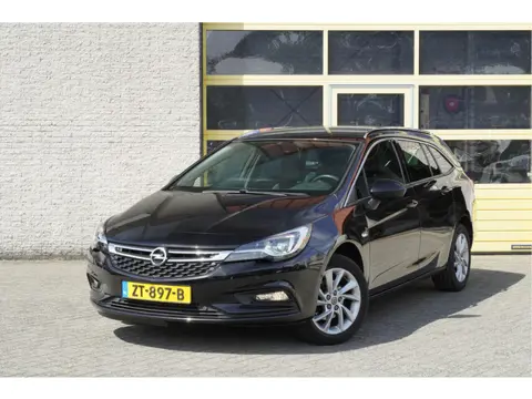 Opel Astra Sports Tourer 1.4 Turbo 150PK! Innovation BJ2019 Lmv 16" | Led | Keyless entry | Pdc | Na