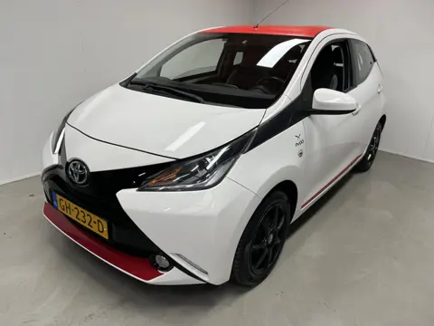 Toyota Aygo 1.0 VVT-i x-play Camera Navigatie Incl BTW NAP