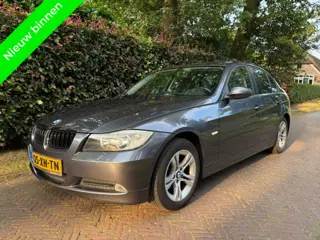 BMW 3 Serie 318i Business Line (bj 2007, automaat)