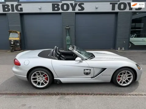 Dodge VIPER SRT-10 Europese uitvoering