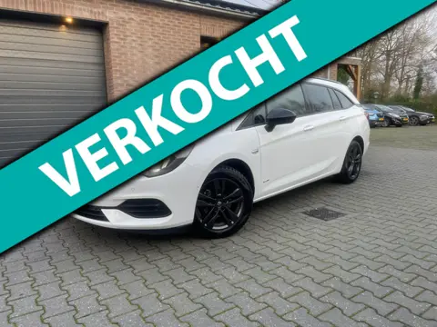 Opel Astra Sports Tourer 1.2 Design & Tech ECC NAVI CARPLAY 2021
