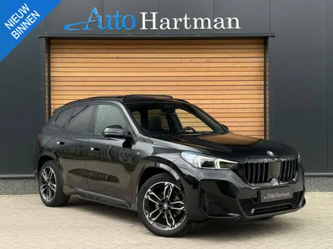 BMW X1 sDrive18i M-sport PANO|TREKHAAK|H&K|MEMORY|CAMERA