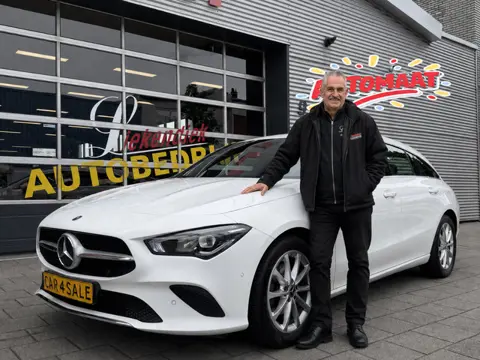 Mercedes-Benz CLA-klasse Shooting Brake 180 Advantage Digitaal Dashboord I Navigatie / Apple CarPlay