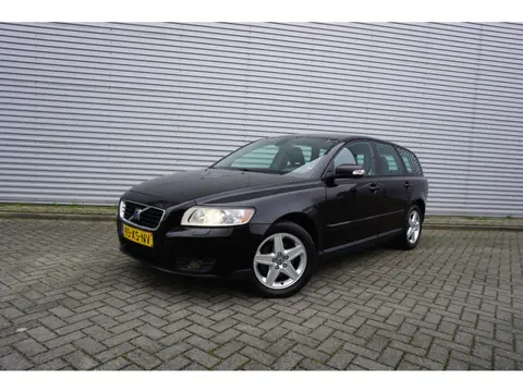 Volvo V50 1.8 Edition I Airco / Cruise / Parkeers. / Trekhaak / Elektr. ramen / Lm velgen / NAP