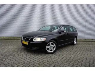 Volvo V50 1.8 Edition I Airco / Cruise / Parkeers. / Trekhaak / Elektr. ramen / Lm velgen / NAP
