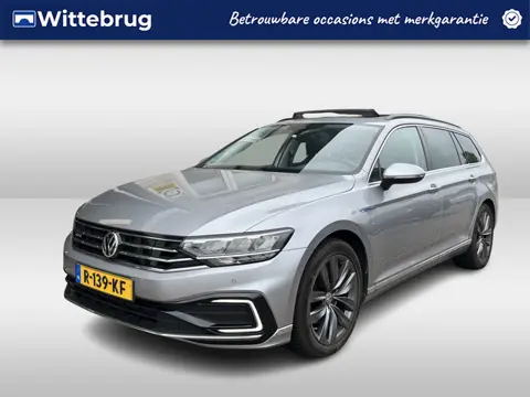 Volkswagen Passat Variant 1.4 TSI PHEV GTE Business / AUTOMAAT/ PANO/ TREKHAAK/ ADAPTIVE CRUISE/ APP