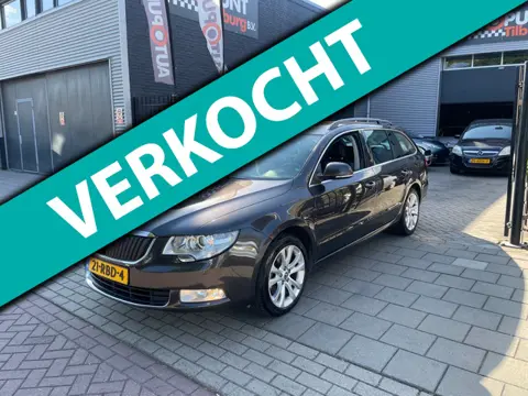 Skoda Superb Combi 1.8 TSI Ambition 2e Eigenaar! Trekhaak Airco NAP APK