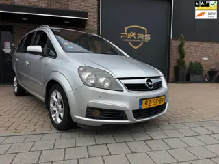 Opel Zafira 2.2 Cosmo 150PK 7 personen Airco Elk.Ramen Cruise Control Trekhaak.